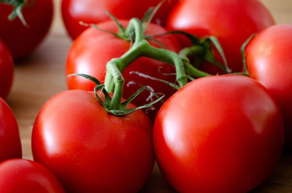 Pomidory prosto ze szklarni